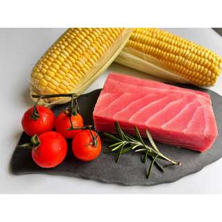 Catch Seafood Tuna Steak Big portion (Frozen)