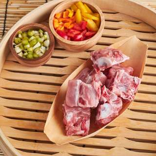 Aw's Market Fresh Australia Pork Loin Bone W Meat