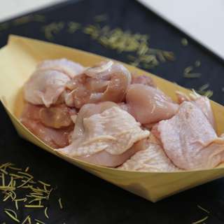 Aw's Market Kampong Chicken Thigh Boneless Cube