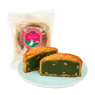 SnackFirst Peach Oolong with Melon Seeds Less Sweet Mooncake SnackFirst Peach Oolong with Melon Seeds Less Sweet Mooncake