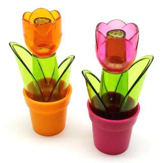 Herevin Tulipa Plastic Salt Pepper Shaker 105Cc Herevin Tulipa Plastic Salt Pepper Shaker 105Cc