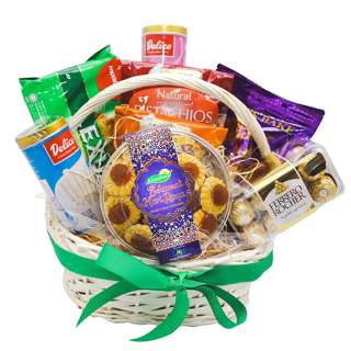 FNP Assorted Treats Hari Raya Hamper