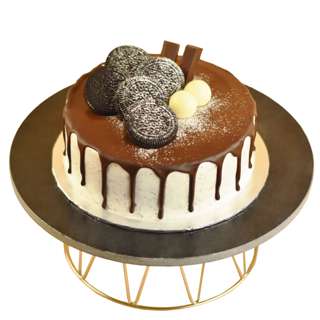 FNP Yummy Kit Kat & Orio Dripping Cake