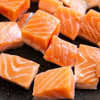 Serve by Hai Sia Salmon Chunks - Fresh