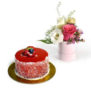 FNP Pink Roses With Rocher With Mini Mousse Cake