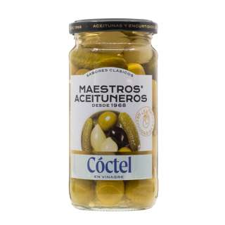 Maestros Aceituneros Pickle Cocktail Mix in Vinegar
