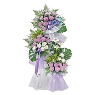 Hummings.com Condolences Wreath - Graceful Rest (KWS767) Hummings.com Condolences Wreath - Graceful Rest (KWS767)