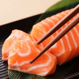 (Yusheng) Seafood Boy Salmon Sashimi Slice - Frozen