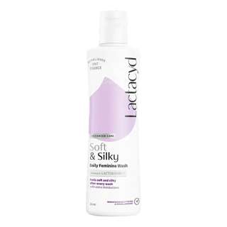 Lactacyd Feminine Wash - Soft & Silky