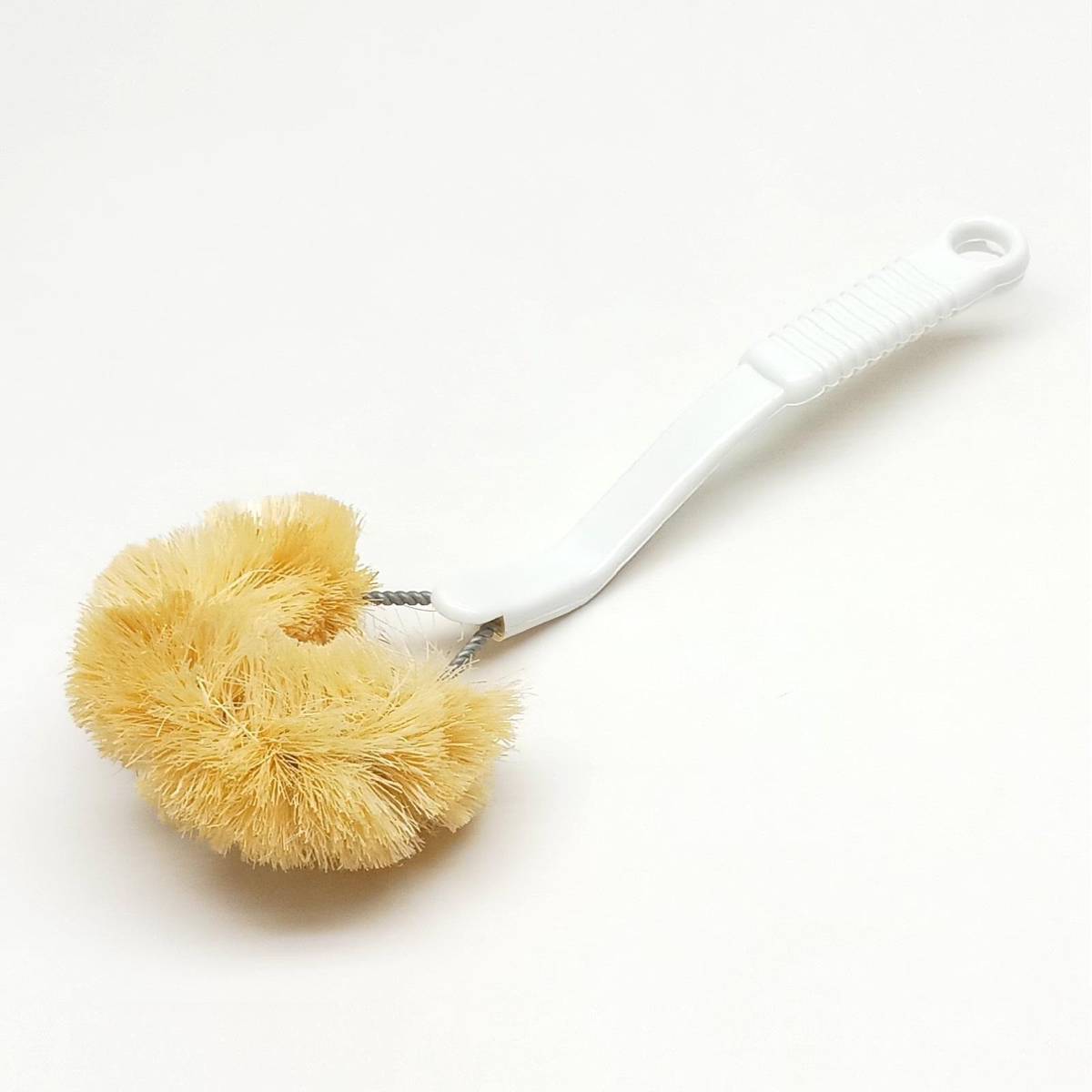 Vesta Plastic Handle Pot Pan Cleaning Brush 27Cm NTUC FairPrice