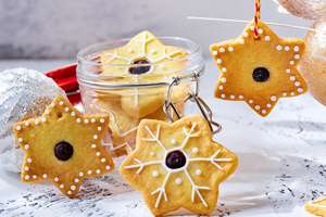 Berry Christmas Cookies