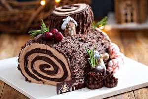 Chocolate Christmas Log Cake